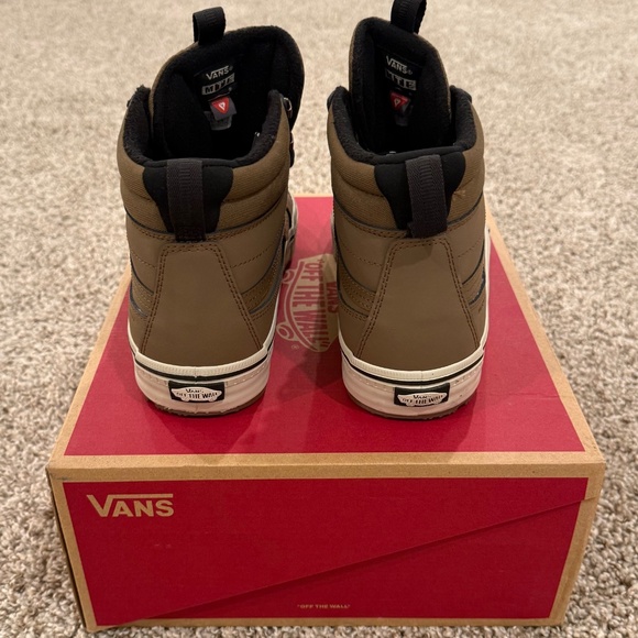 Vans Sk8-Hi Waterproof Insulated Shoes - Picture 5 of 6